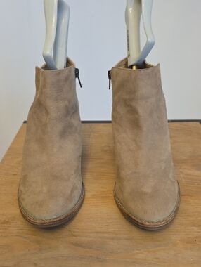 Dv8 Tan Ankle Booties 9.5